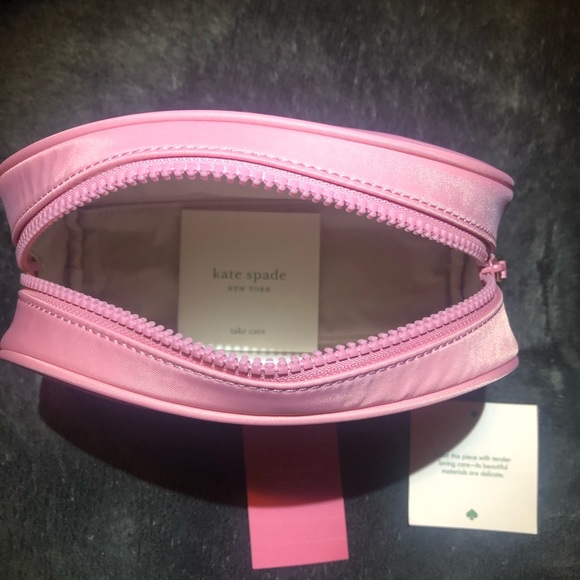 Kate Spade ♠️ Pink Cosmetic Dome Bag - Picture 3 of 4